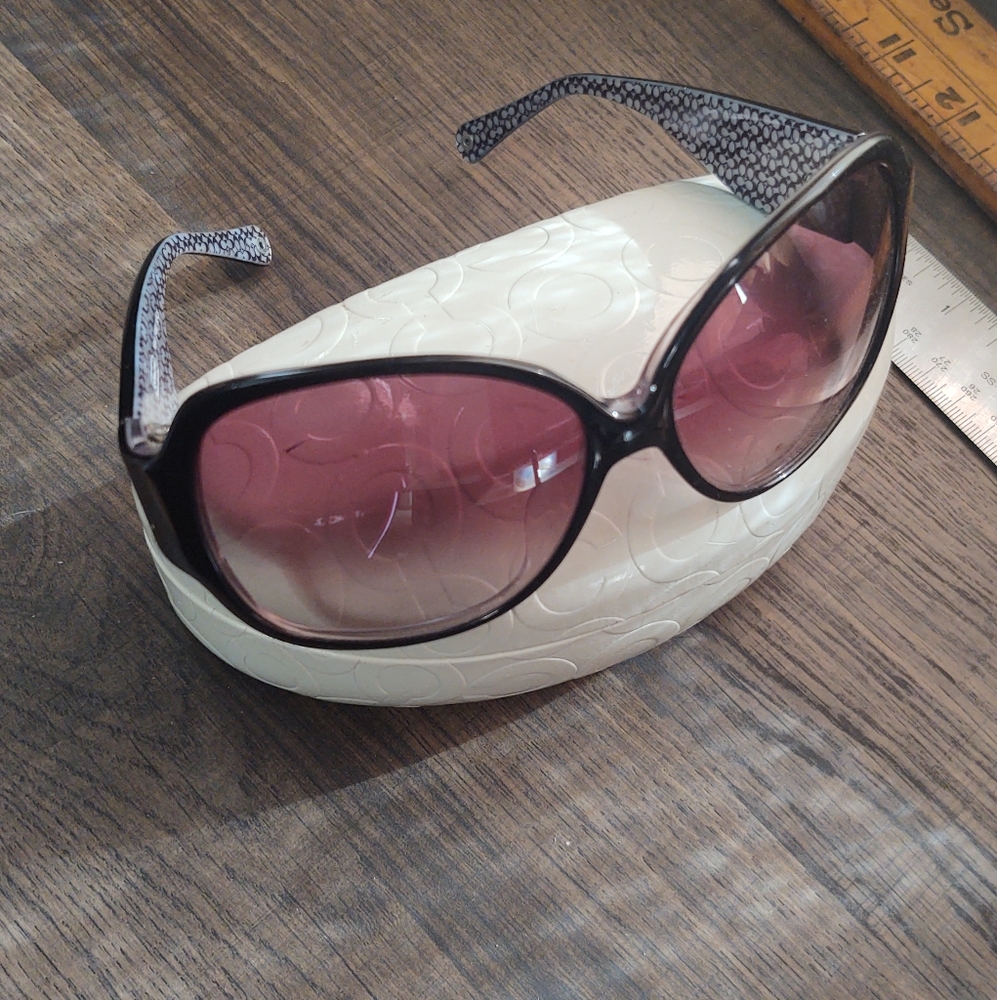 Coach Sunglasses with Case - Picture 2 of 13